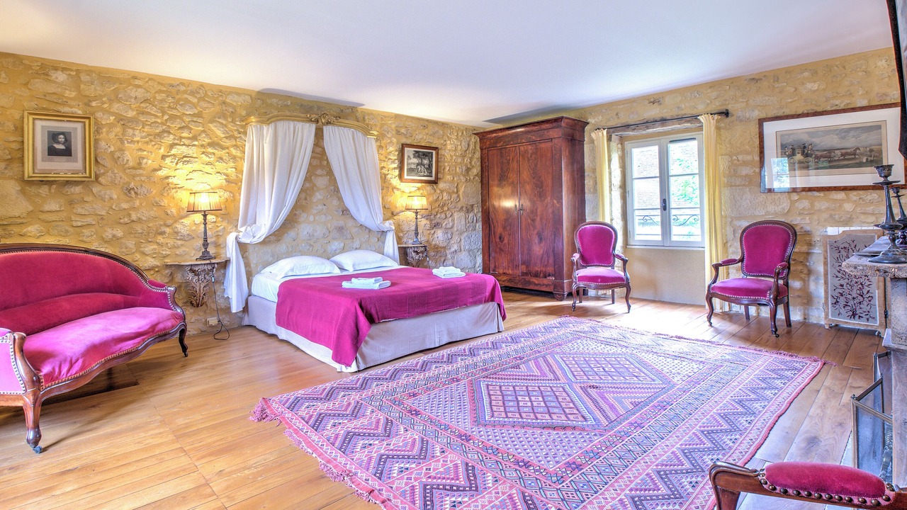 Photo of Bedroom in Domme