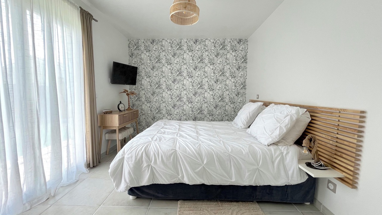 Photo of Bedroom in Lamarque