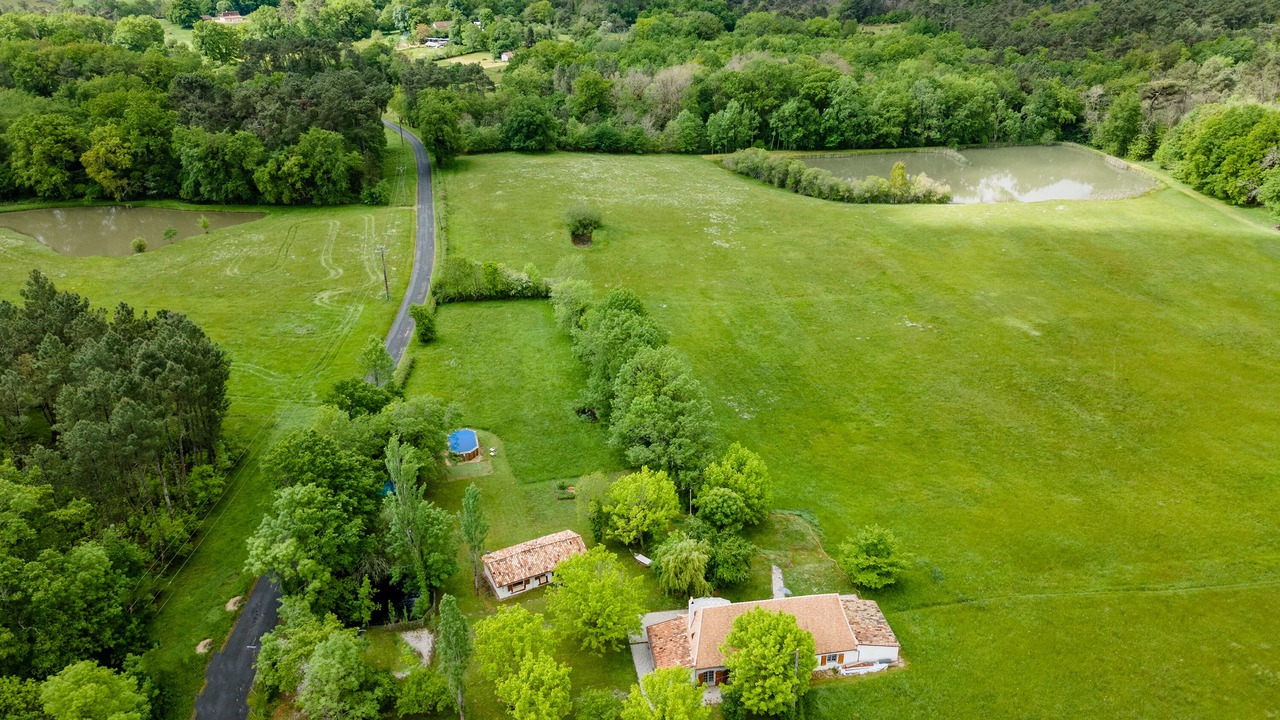Photo of Outdoor in Saint-Andre-de-Double