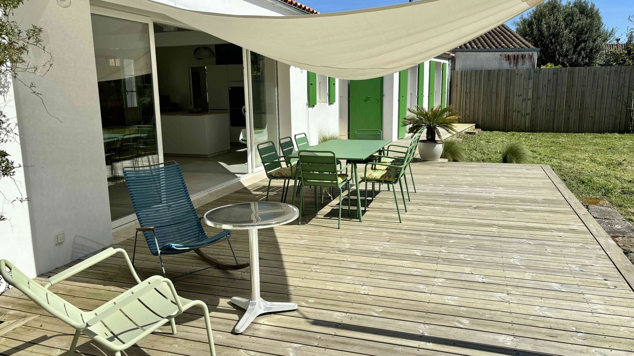 Photo of Outdoor in Domino