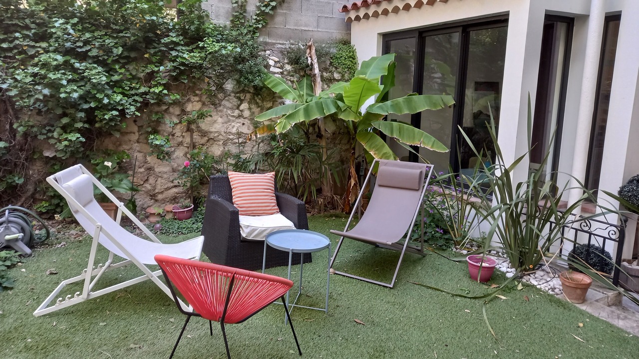 Photo of Patio Balcony in Perier