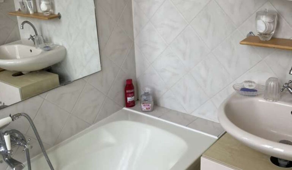 Photo of Bathroom in Vouille