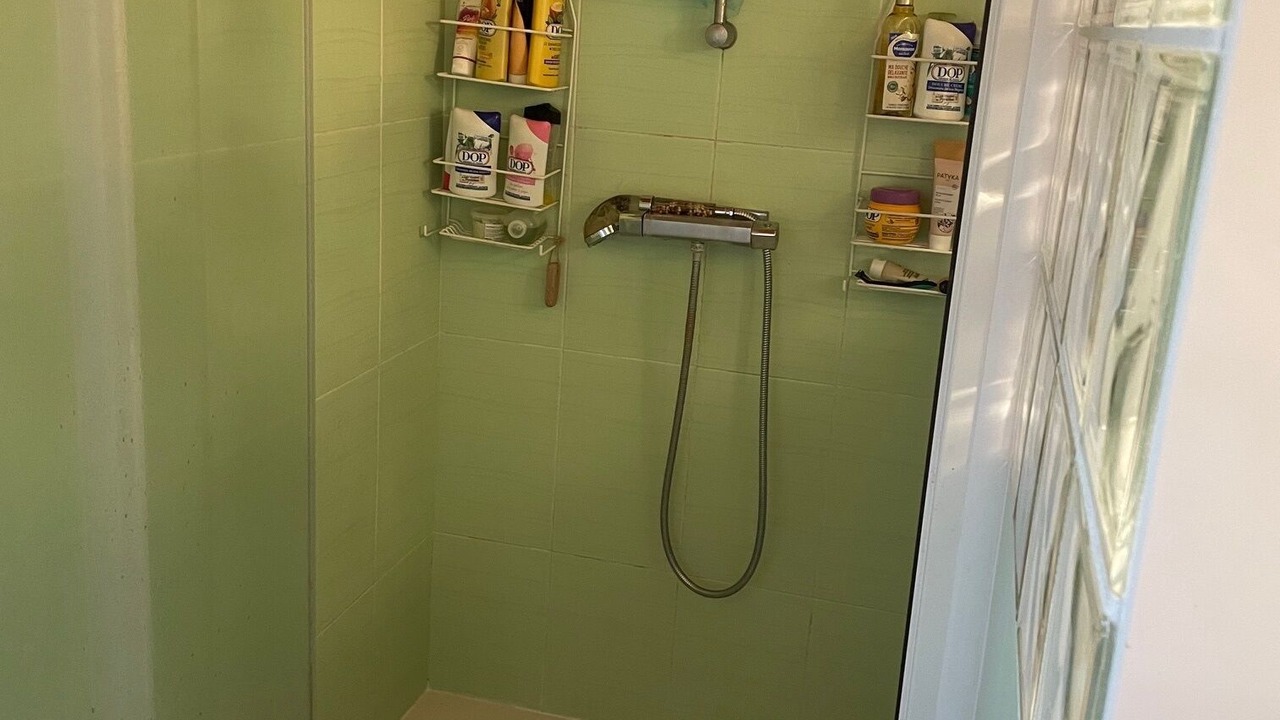 Photo of Bathroom in Saint-Andre-de-Cubzac