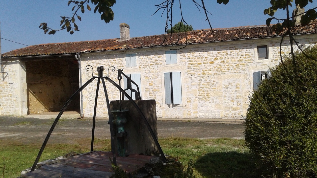 Photo of Outdoor in Montpellier de Medillan