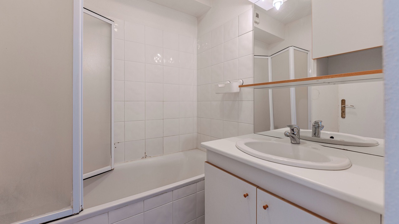 Photo of Bathroom in Parentis-en-Born