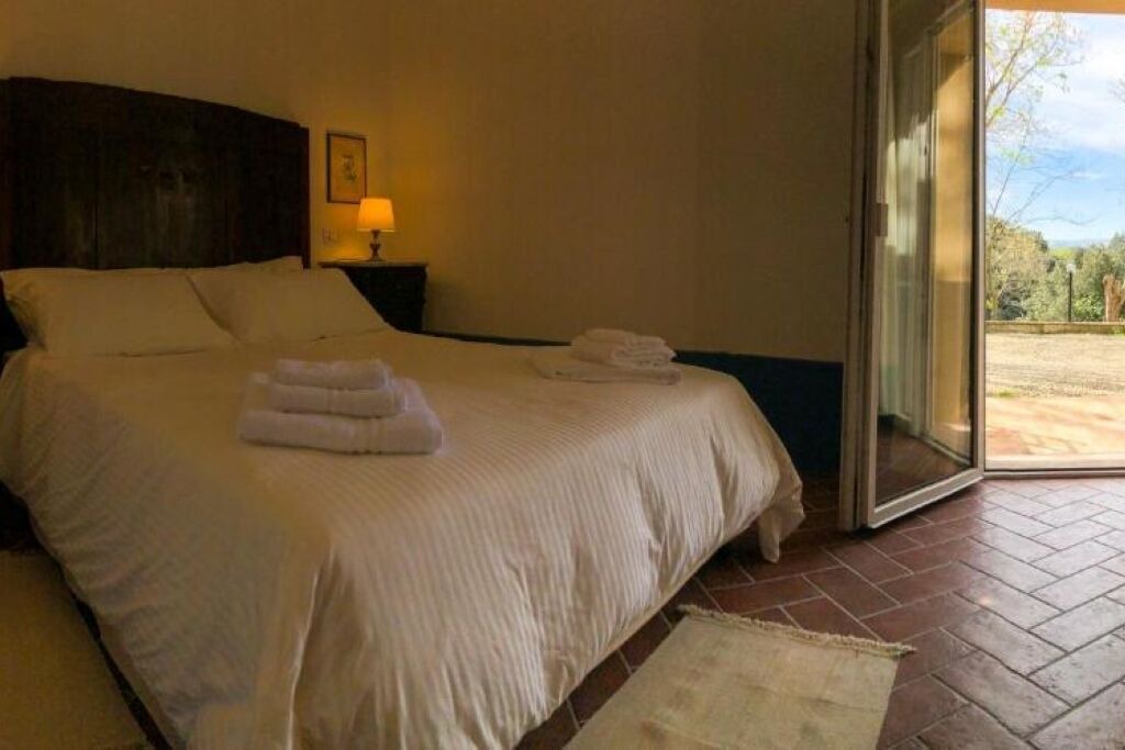 Photo of Bedroom in Lari
