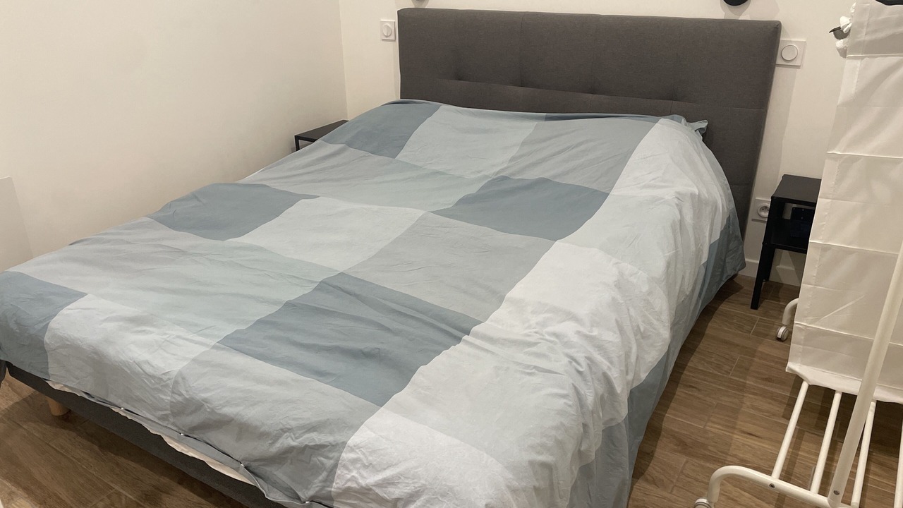 Photo of Bedroom in Bordeaux City Centre