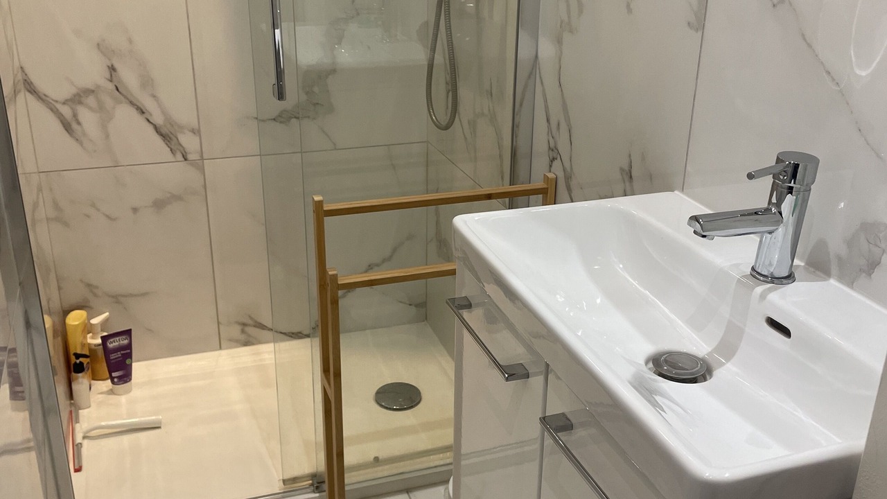 Photo of Bathroom in Bordeaux City Centre
