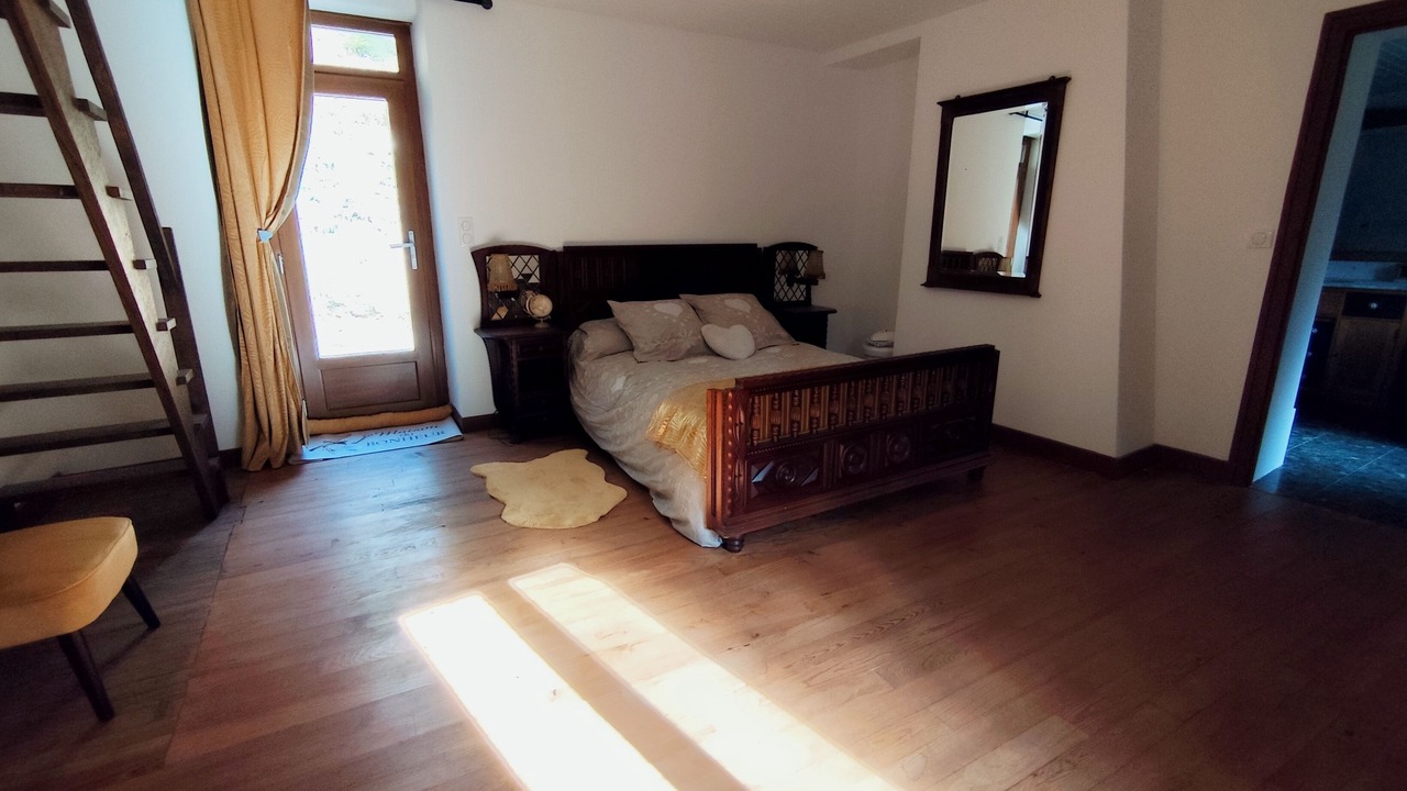 Photo of Bedroom in Thauron