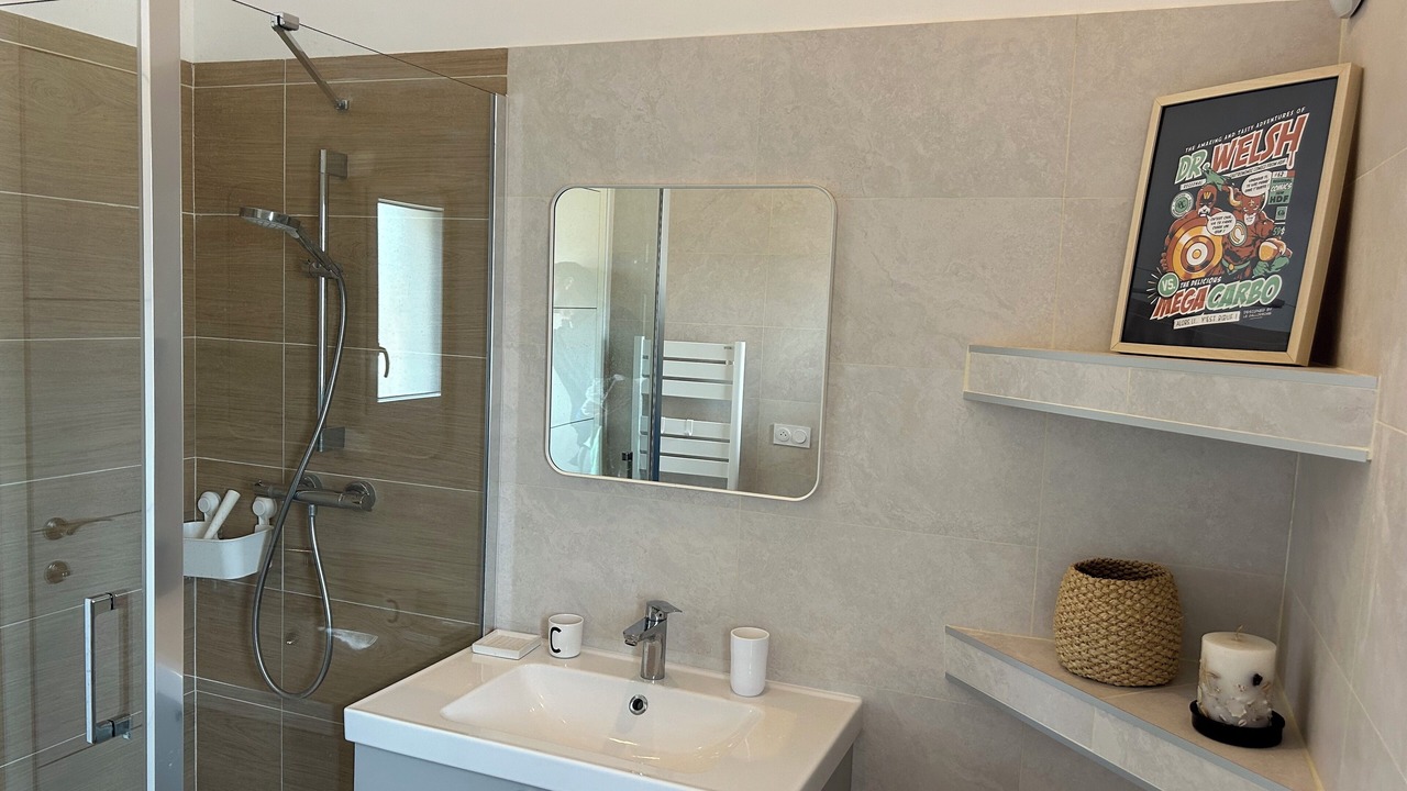 Photo of Bathroom in Tosse