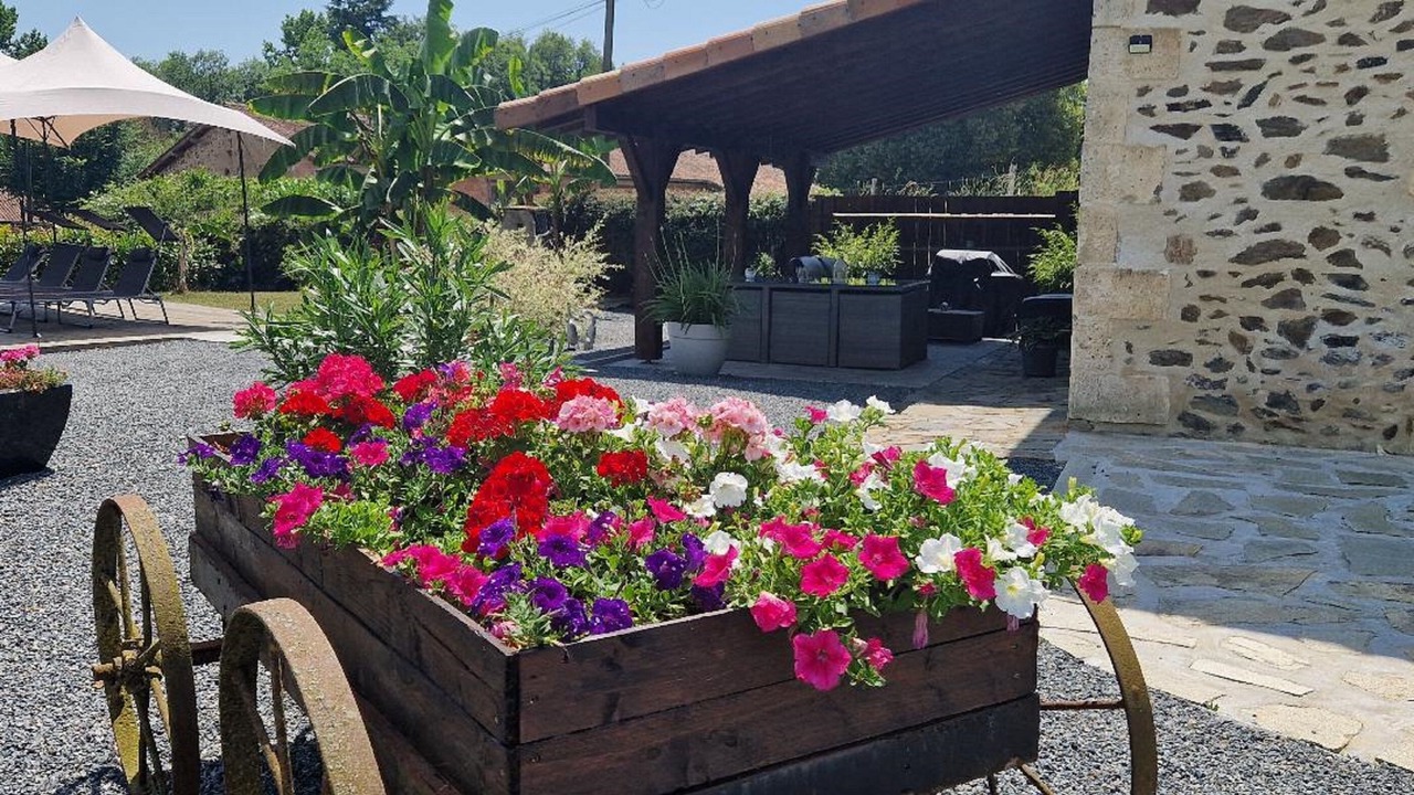 Photo of Outdoor in Saint-Quentin-sur-Charente