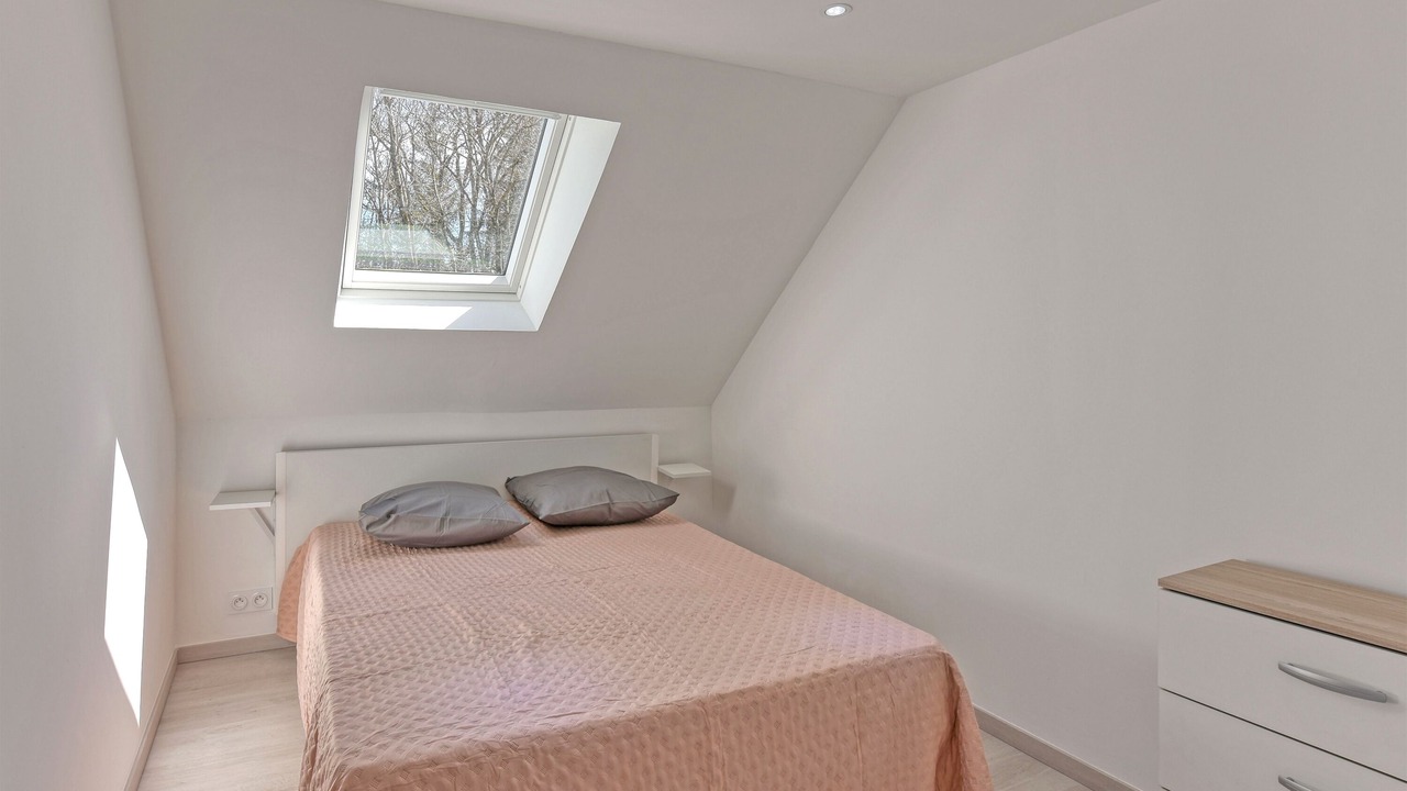 Photo of Bedroom in Peret-Bel-Air