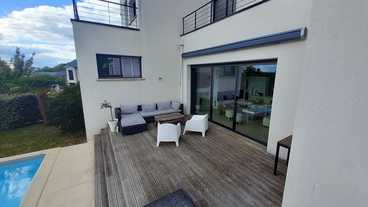 Photo of Patio Balcony in Buros