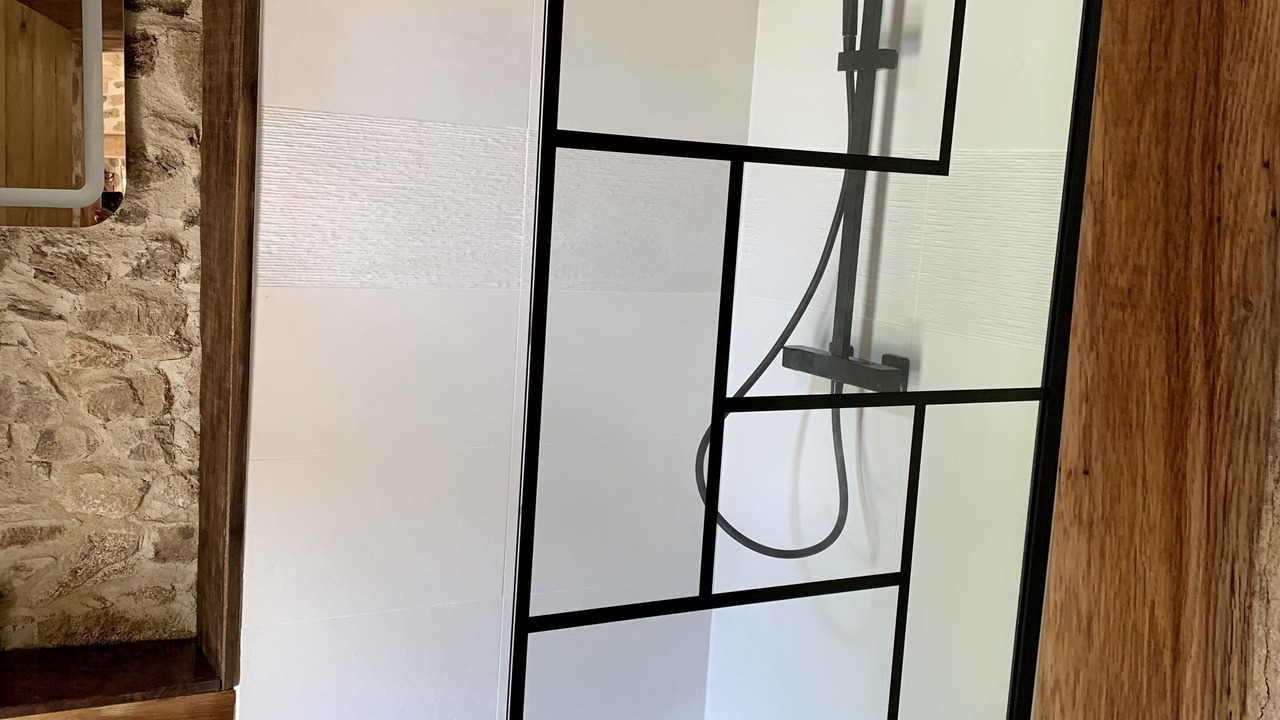 Photo of Bathroom in Marval