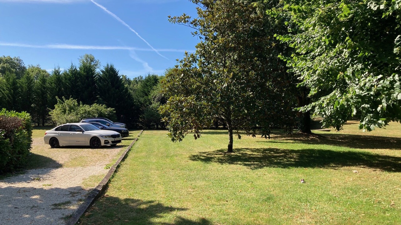 Photo of Outdoor in Beleymas