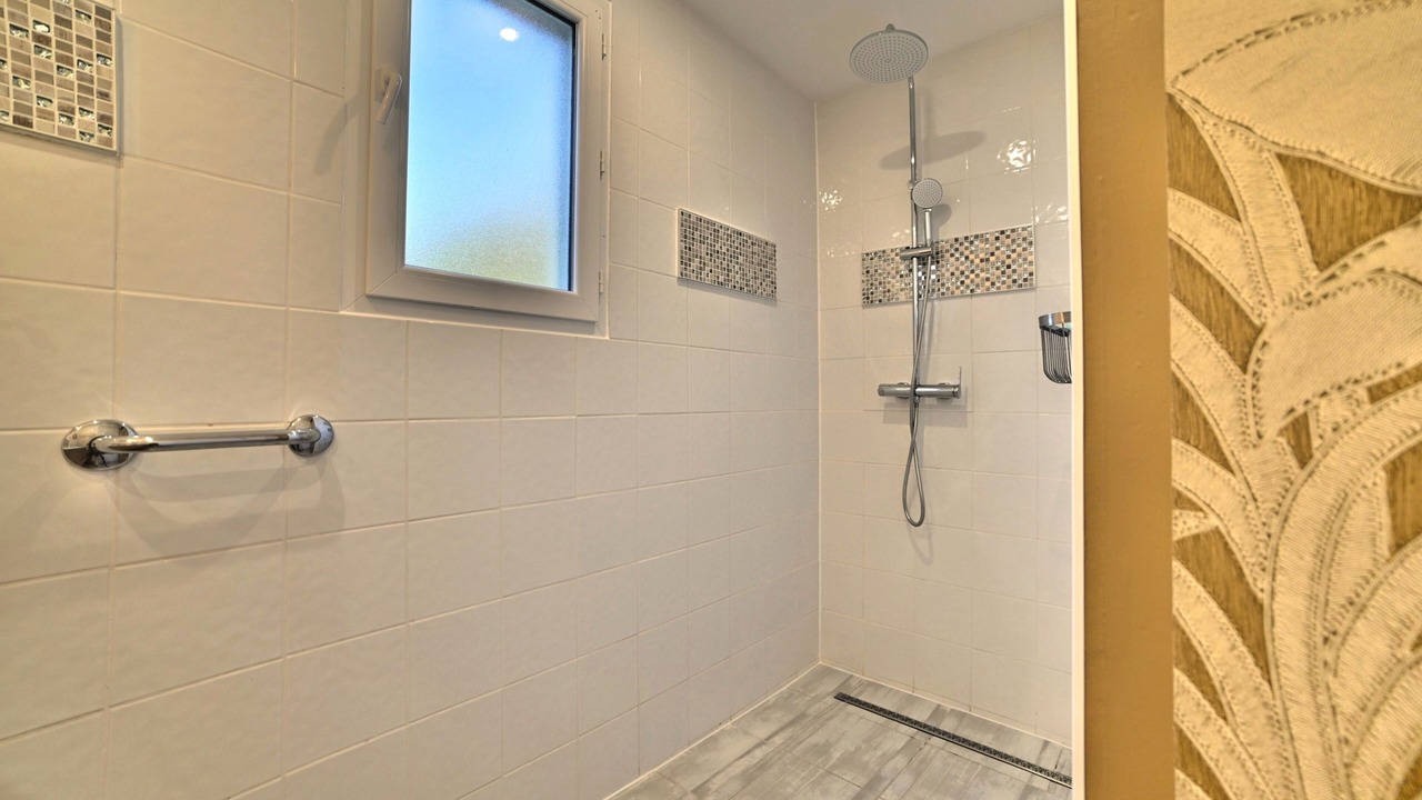 Photo of Bathroom in Ronce-les-Bains
