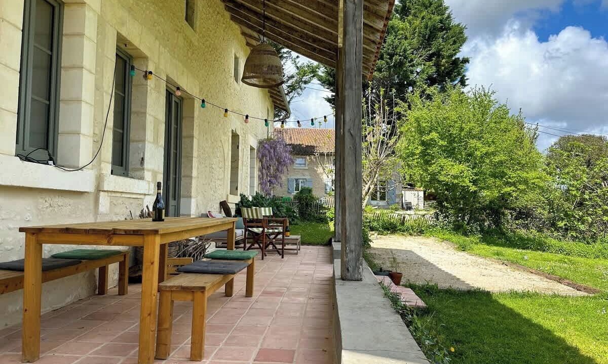 Photo of Outdoor in Saint-Quentin-de-Chalais