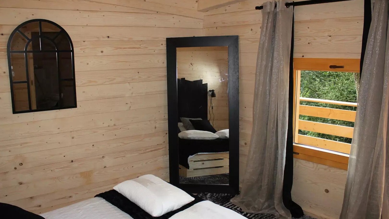 Photo of Bedroom in Salles-en-Toulon