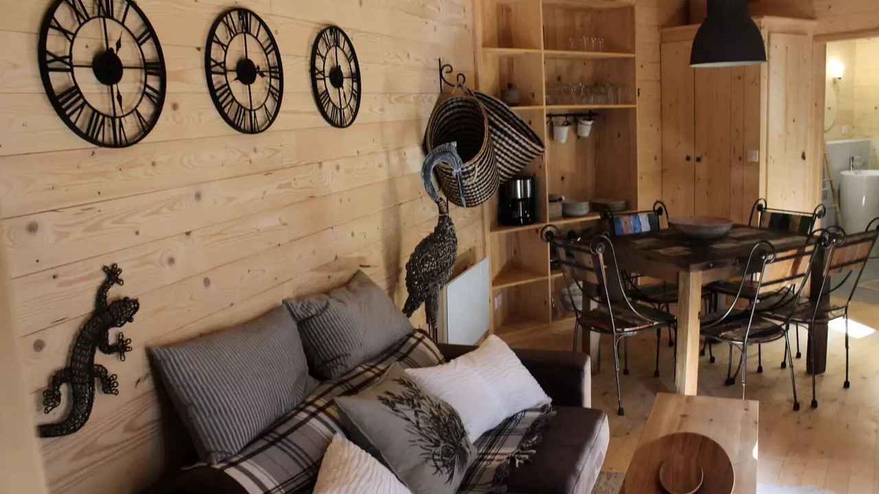 Photo of Livingroom in Salles-en-Toulon