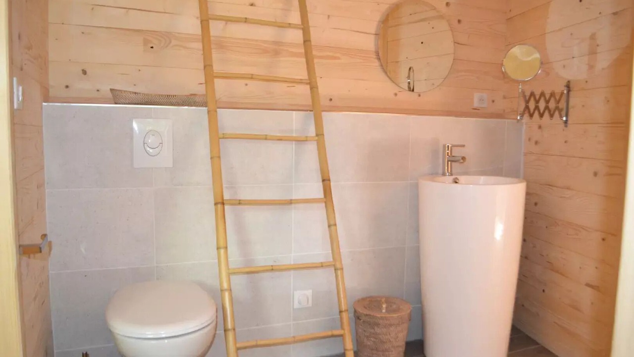 Photo of Bathroom in Salles-en-Toulon