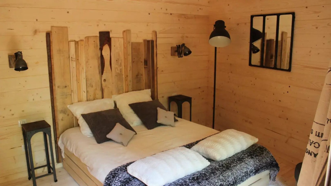 Photo of Bedroom in Salles-en-Toulon