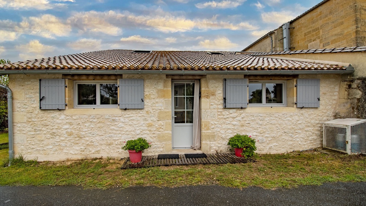 Photo of Outdoor in Les Salles-De-Castillon