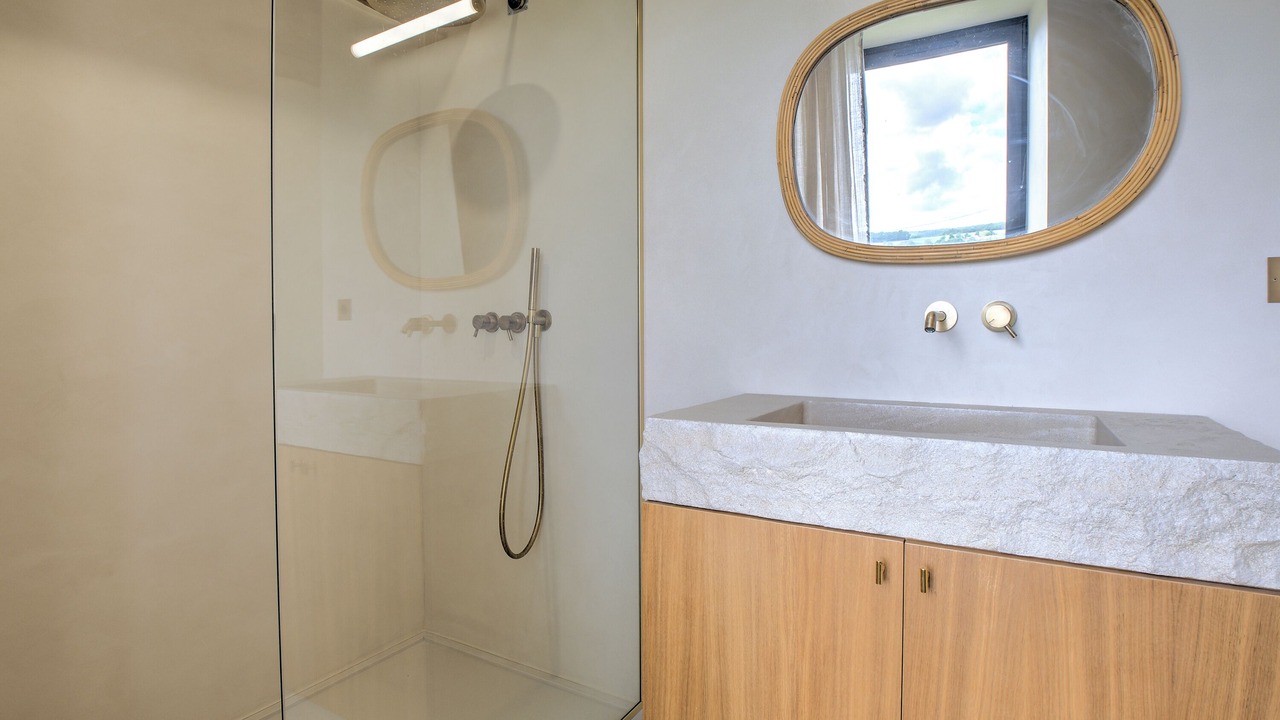 Photo of Bathroom in Vieux-Mareuil