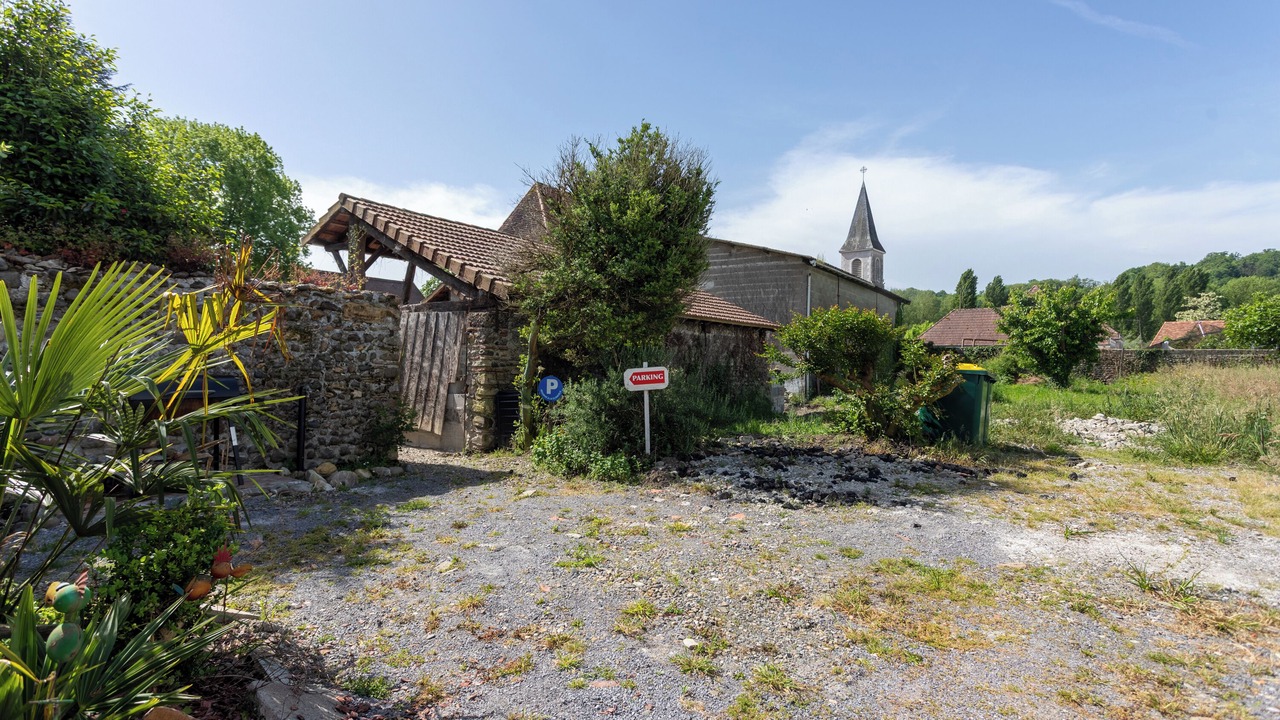 Photo of Outdoor in Mont