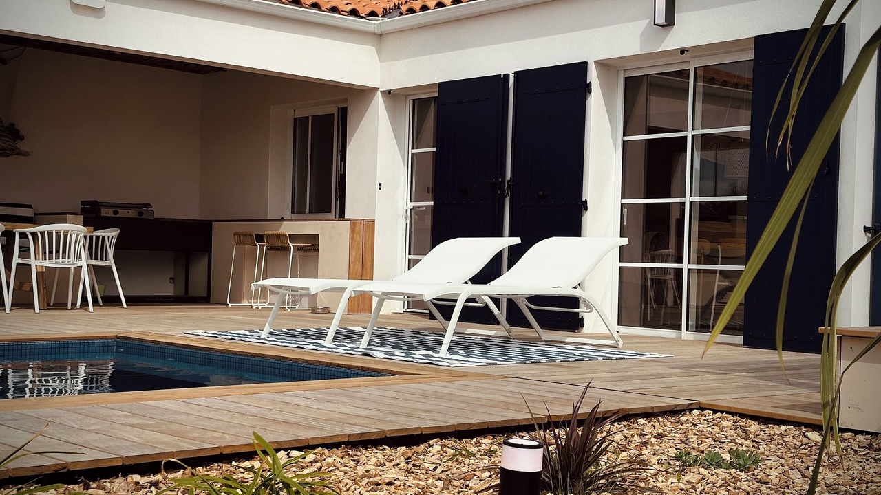 Photo of Patio Balcony in La Bree-les-Bains