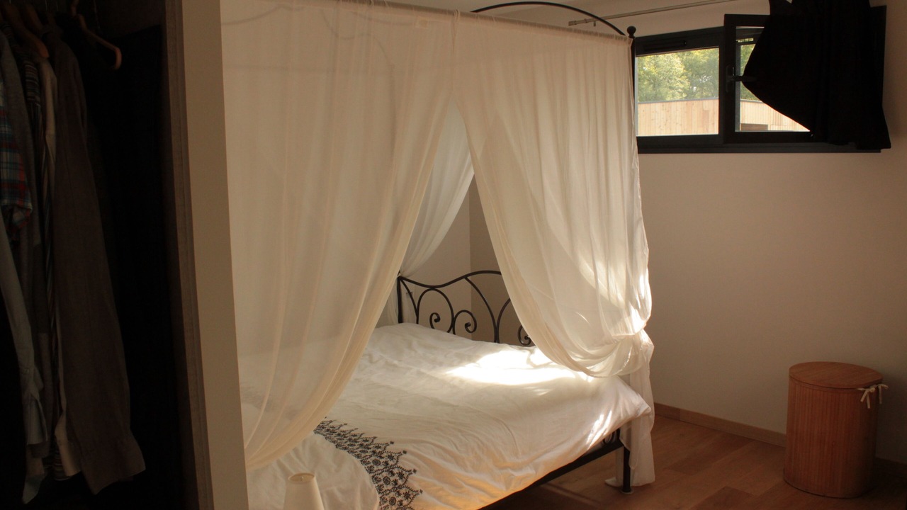 Photo of Bedroom in Saint-Morillon