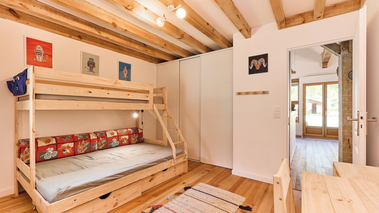 Photo of Bedroom in Messanges