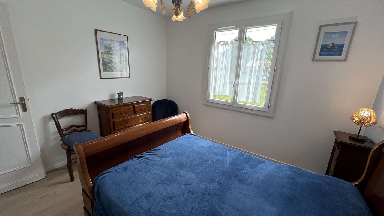 Photo of Bedroom in Saint-Vivien-de-Medoc