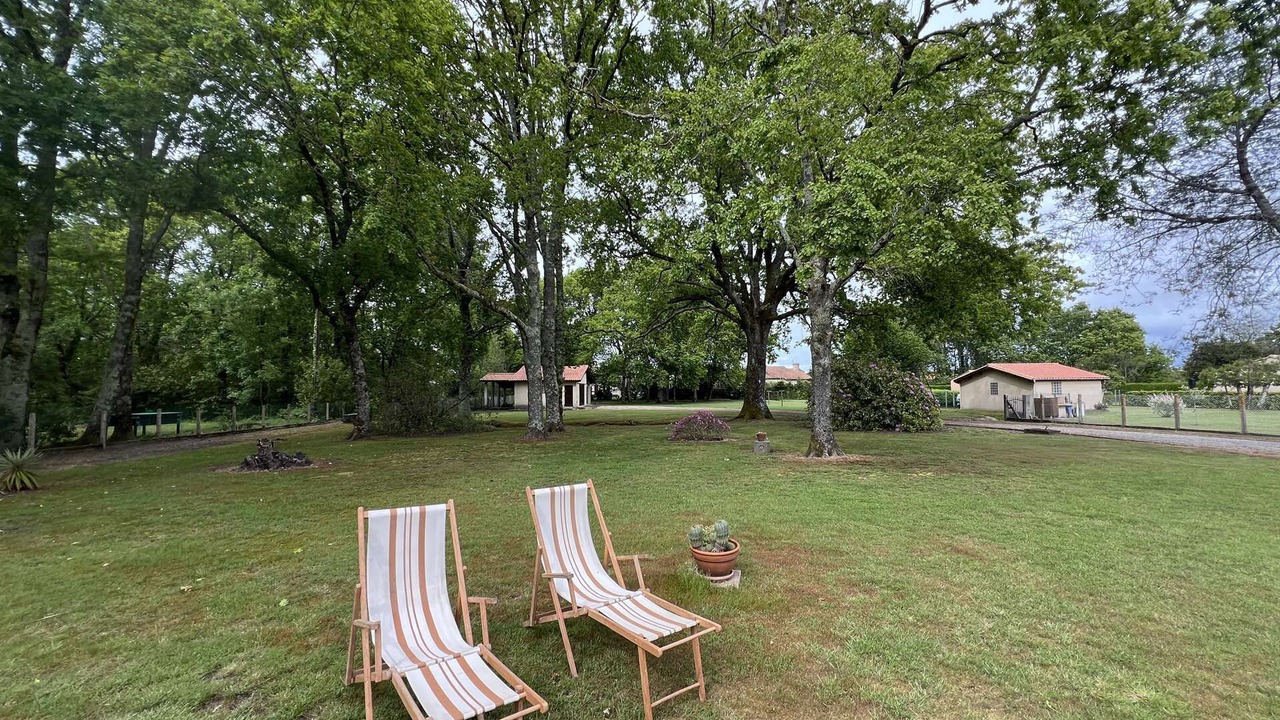 Photo of Outdoor in Saint-Vivien-de-Medoc