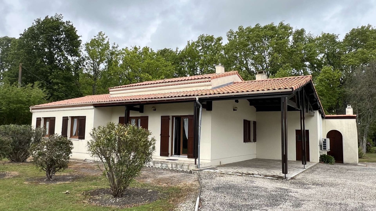 Photo of Outdoor in Saint-Vivien-de-Medoc