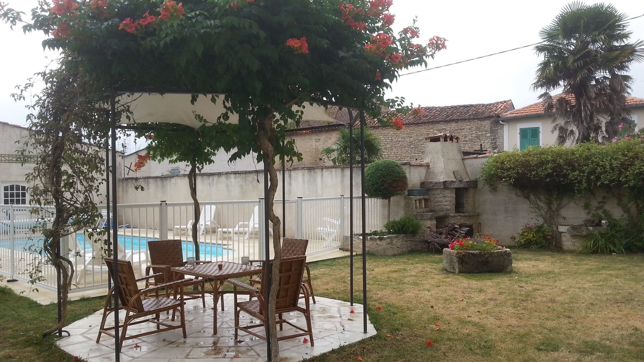 Photo of Outdoor in Fontaine Chalendray