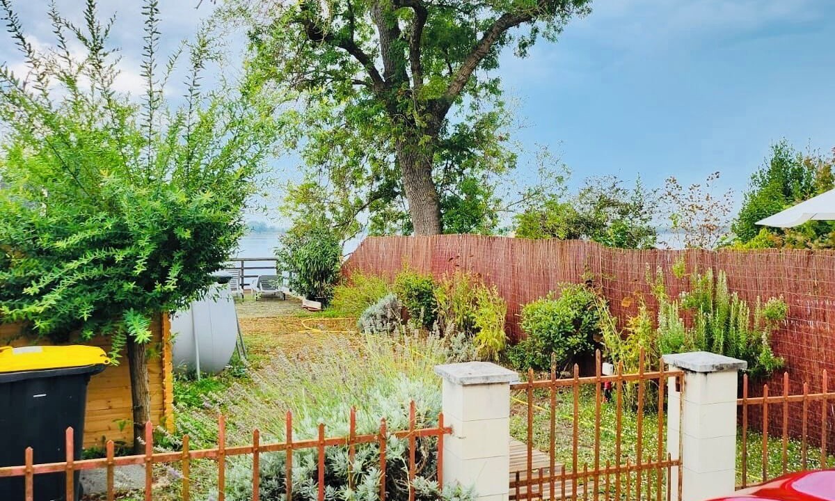 Photo of Outdoor in Bayon-sur-Gironde