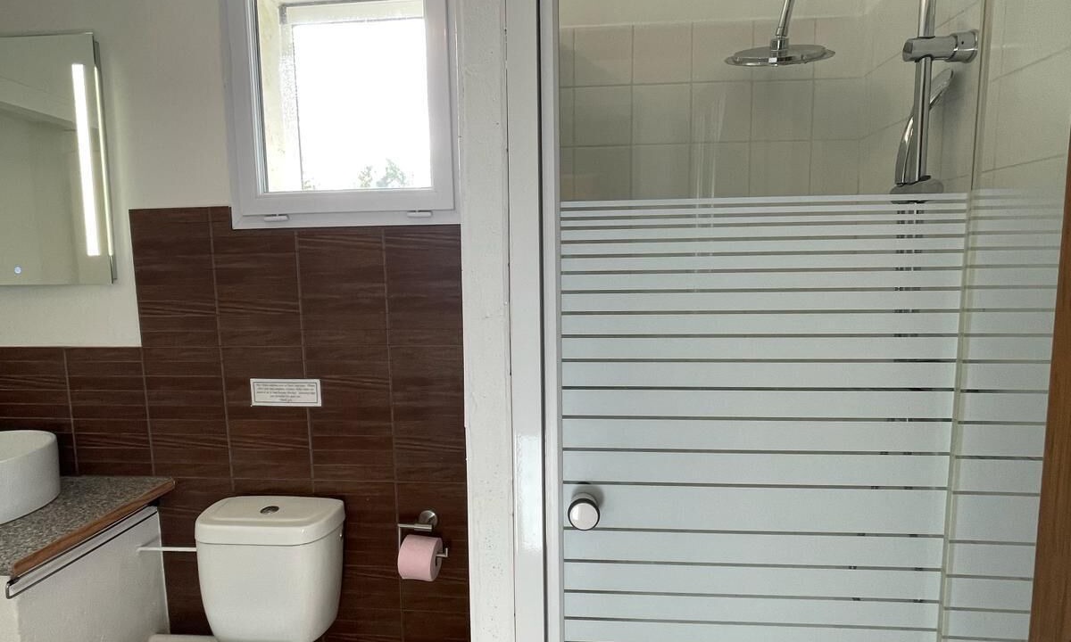 Photo of Bathroom in Chalais