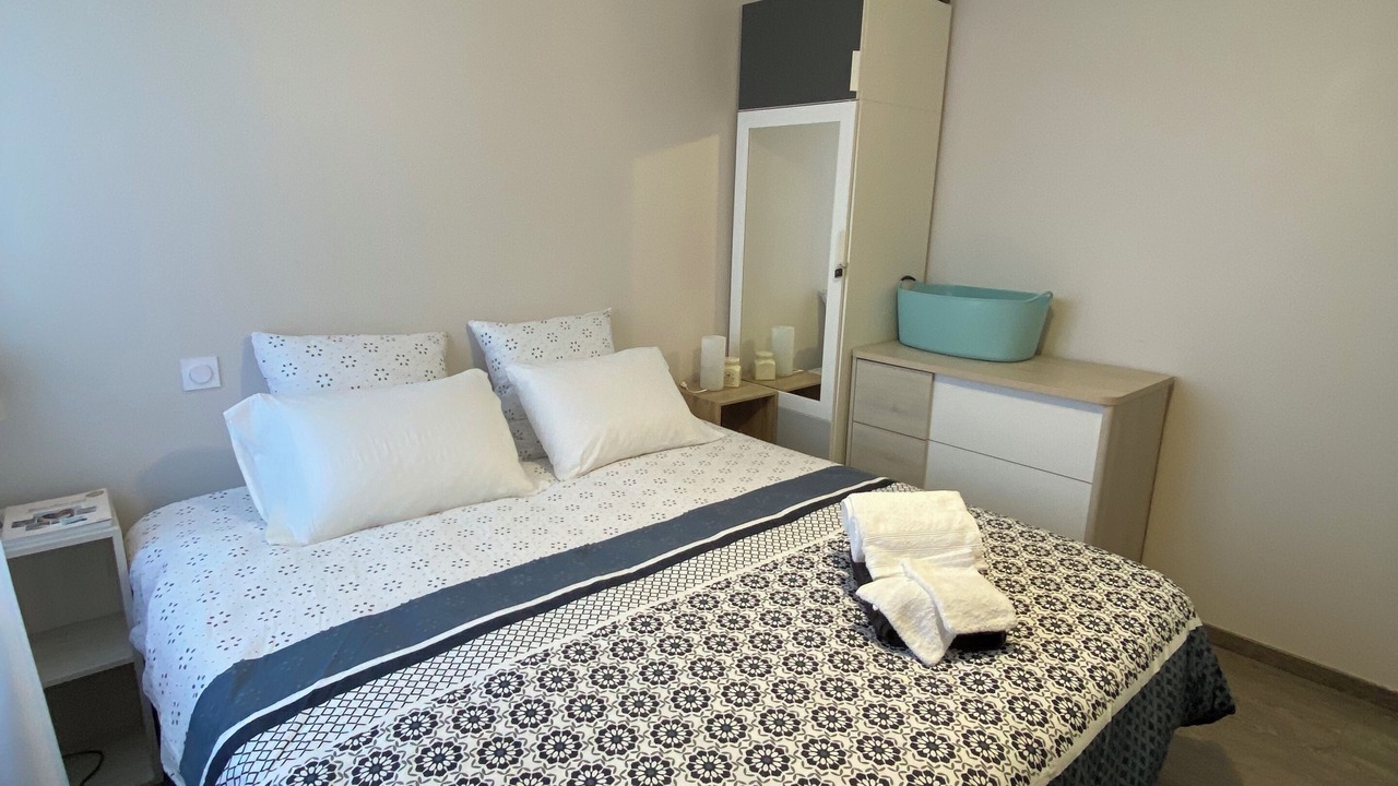 Photo of Bedroom in Saint-Martin-de-Hinx
