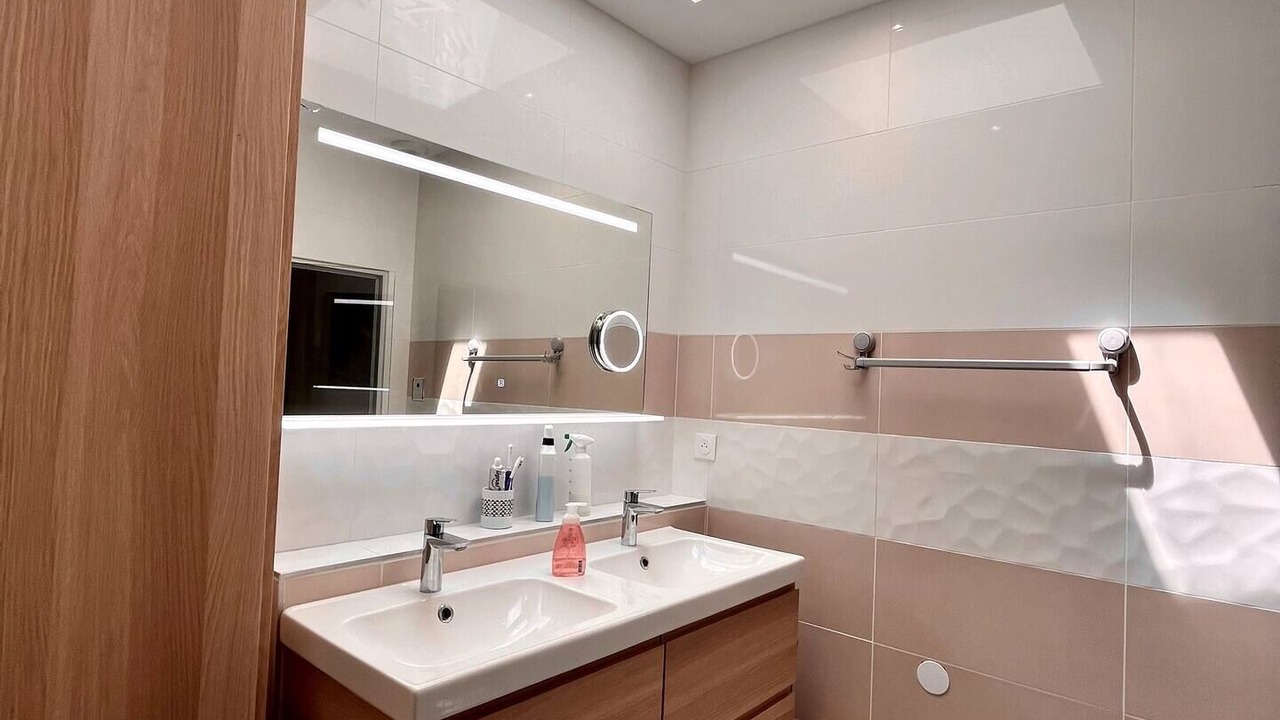 Photo of Bathroom in Rochefort