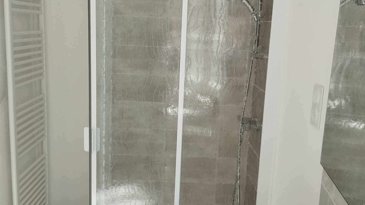 Photo of Bathroom in La Souterraine