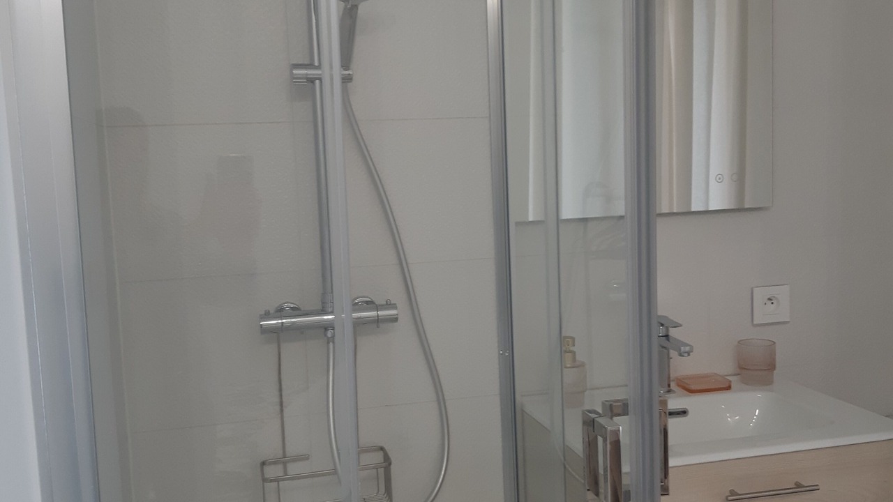 Photo of Bathroom in Gujan-Mestras