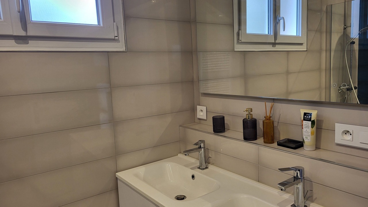 Photo of Bathroom in Gujan-Mestras