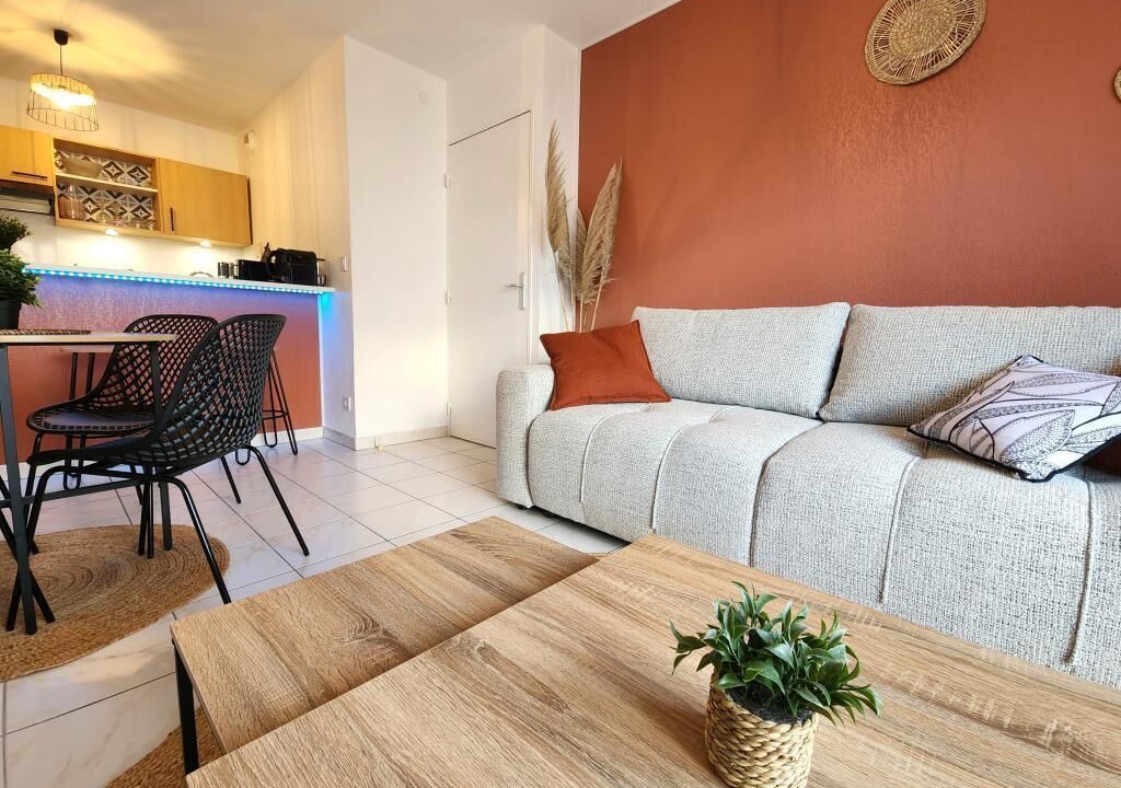 Photo of Livingroom in Begles