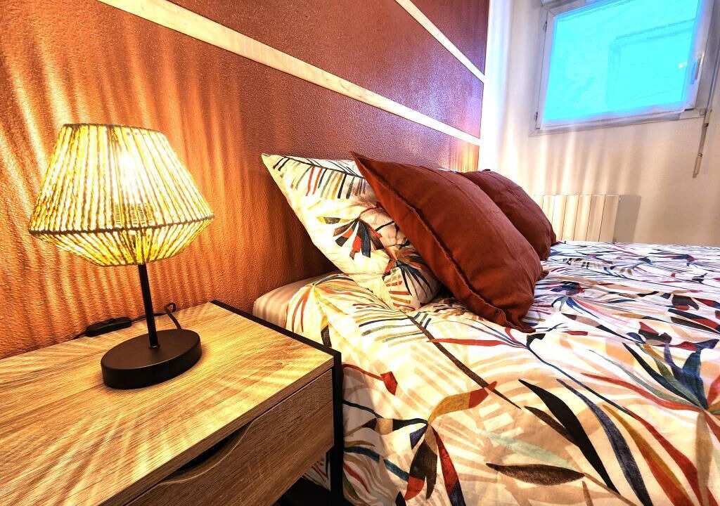 Photo of Bedroom in Begles