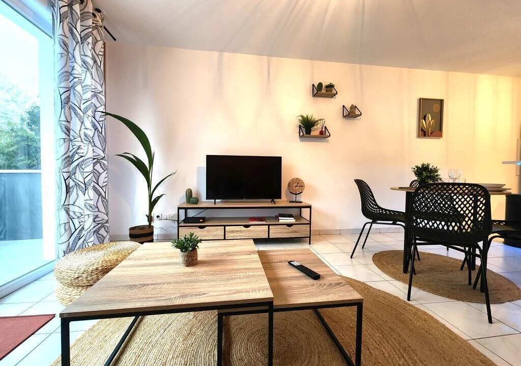 Photo of Livingroom in Begles