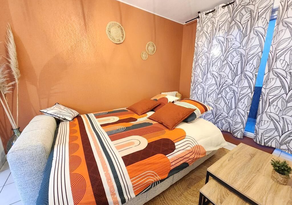 Photo of Bedroom in Begles