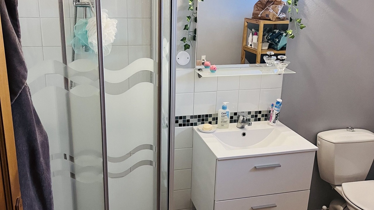 Photo of Bathroom in Juignac