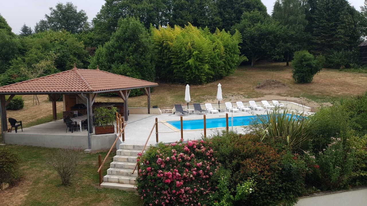 Photo of Outdoor in Bussiere-Galant