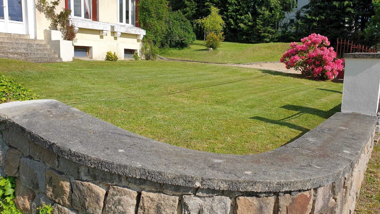 Photo of Outdoor in Bussiere-Galant