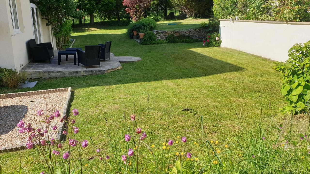 Photo of Patio Balcony in Bussiere-Galant